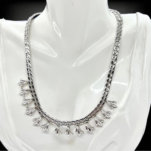 Vintage Coro Pegasus Des Pat Pending Chunky Silvertone Bib Necklace - Picture 2 of 8
